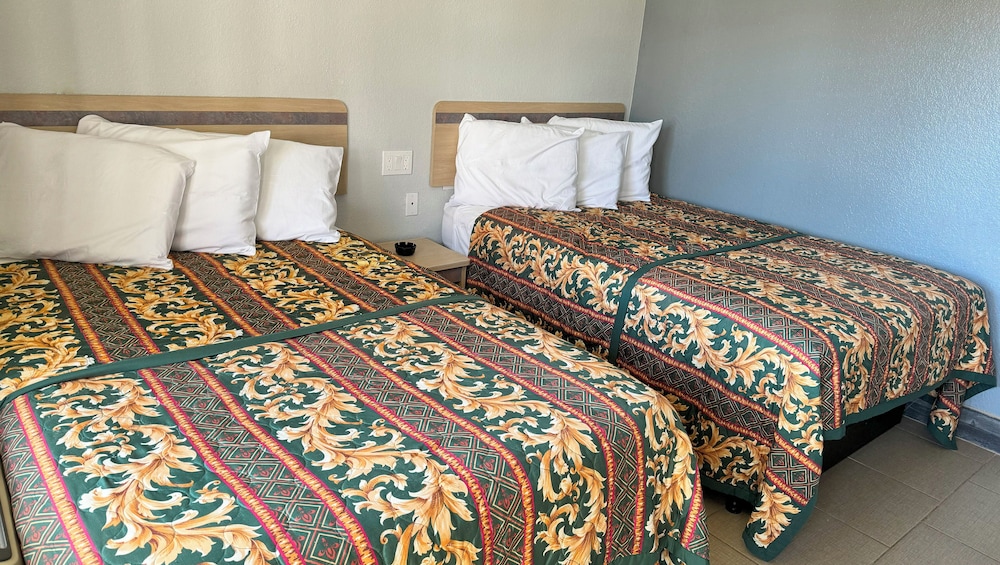 Xpress Inn & Extended Stays - photo 16