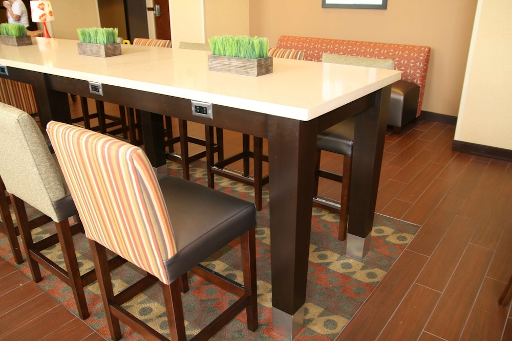 Hampton Inn & Suites Oxford Anniston - photo 47
