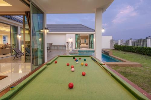 Prime Twilight 4 Bedroom Pool Villa with Mountains — Hua Hin — photo 4