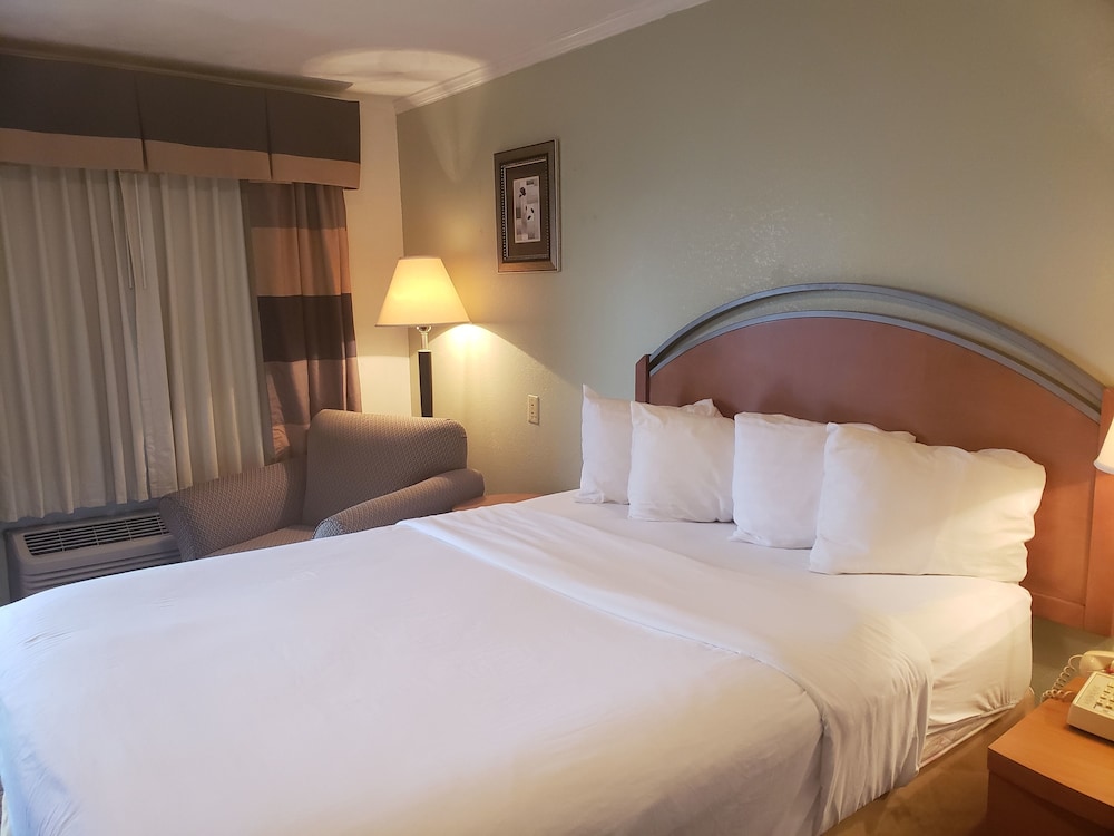 White Columns Inn - photo 8
