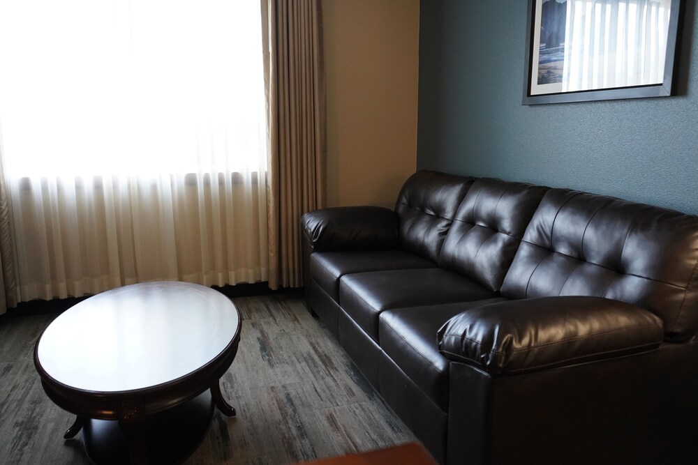 Lucky 7 Casino & Hotel Howonquet Lodge - photo 15