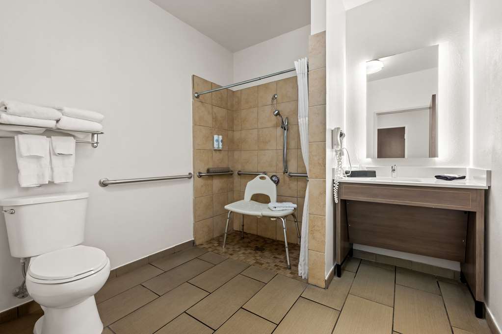 Comfort Suites Cullman I 65 Exit 310 - photo 13