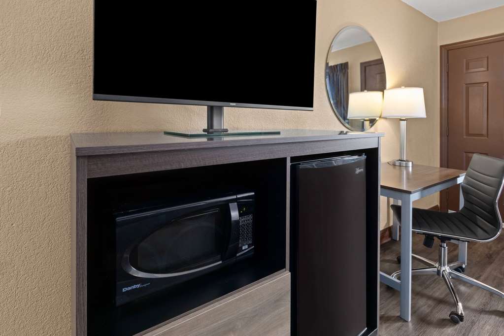 Super 8 by Wyndham Bridgeport Clarksburg Area - photo 22