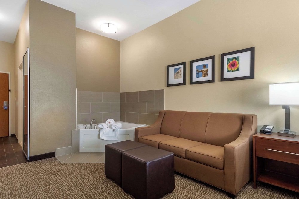 Comfort Inn & Suites Glenpool - photo 23