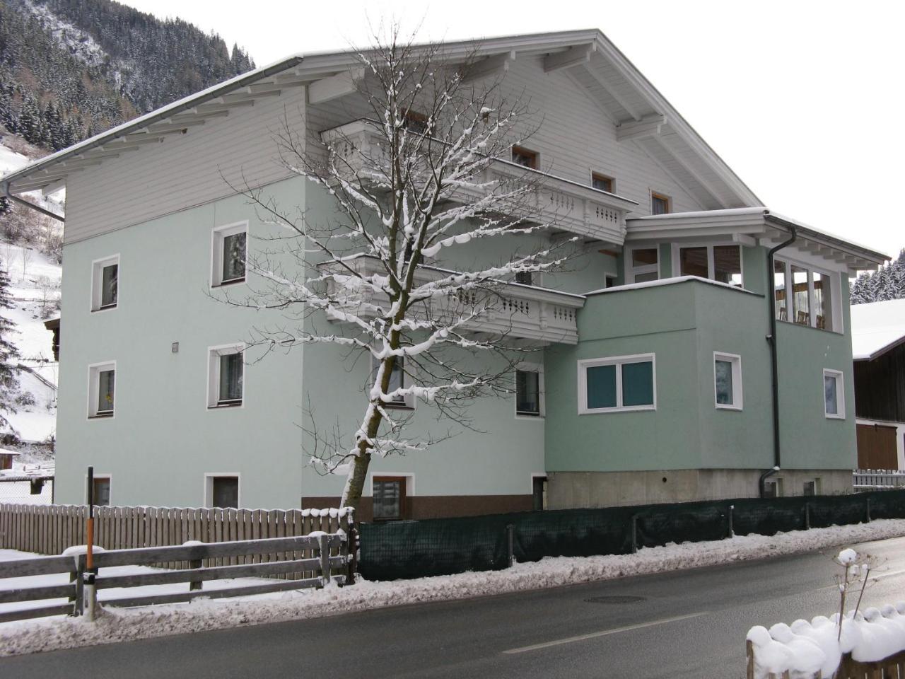 Ferienwohnung Wohlfarter — 4-Star Luxury Hotel in Jerzens, Austria