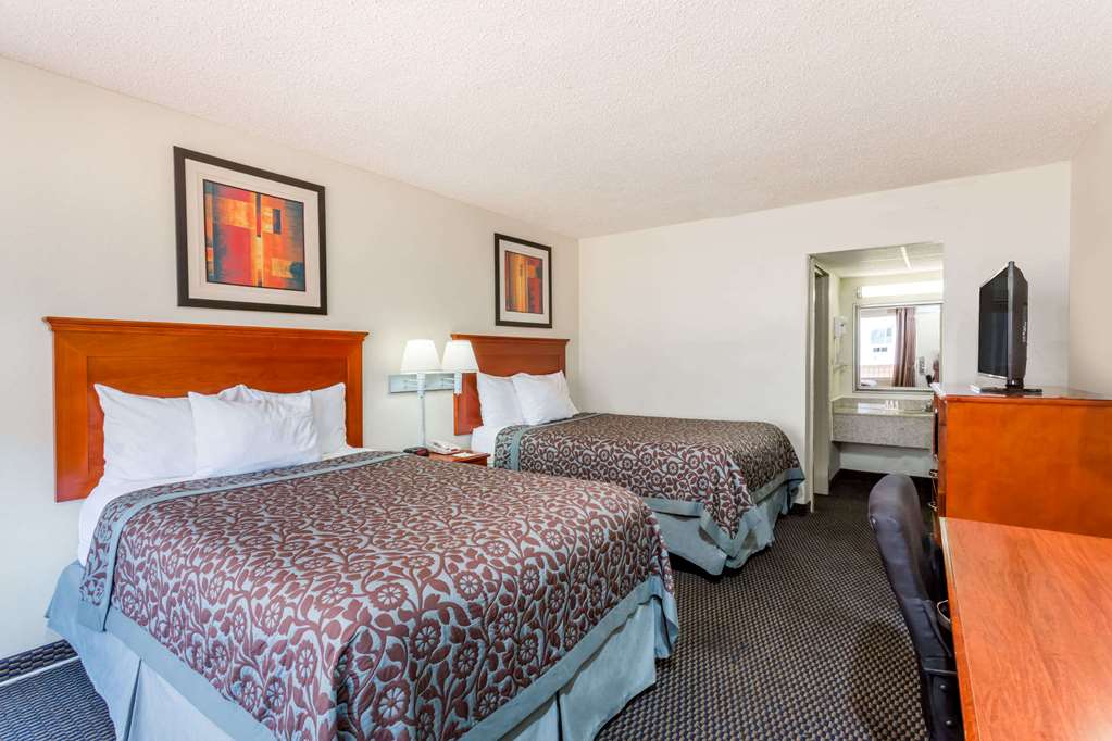 Days Inn by Wyndham Charlottesville University Area - photo 16