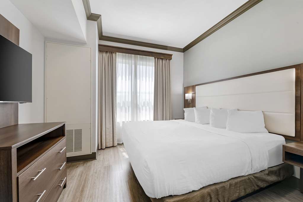 Best Western Plus First Coast Inn & Suites - photo 4