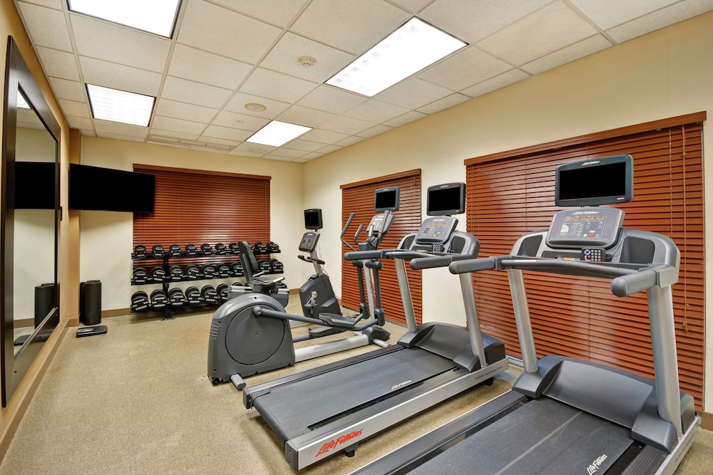 Hilton Garden Inn Ridgefield Park - photo 13