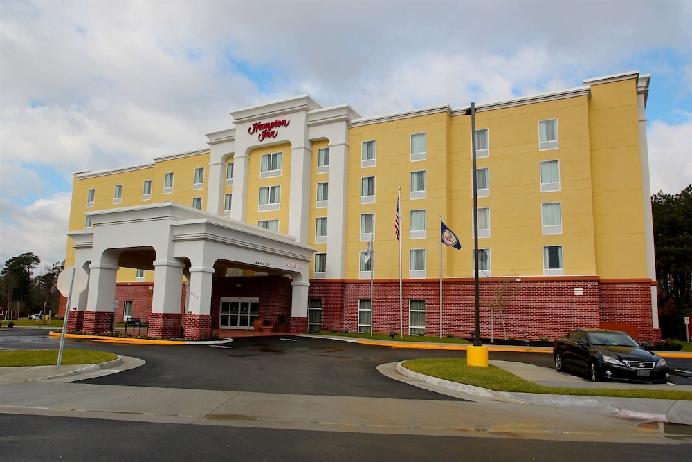 Hampton Inn Suffolk - featured photo