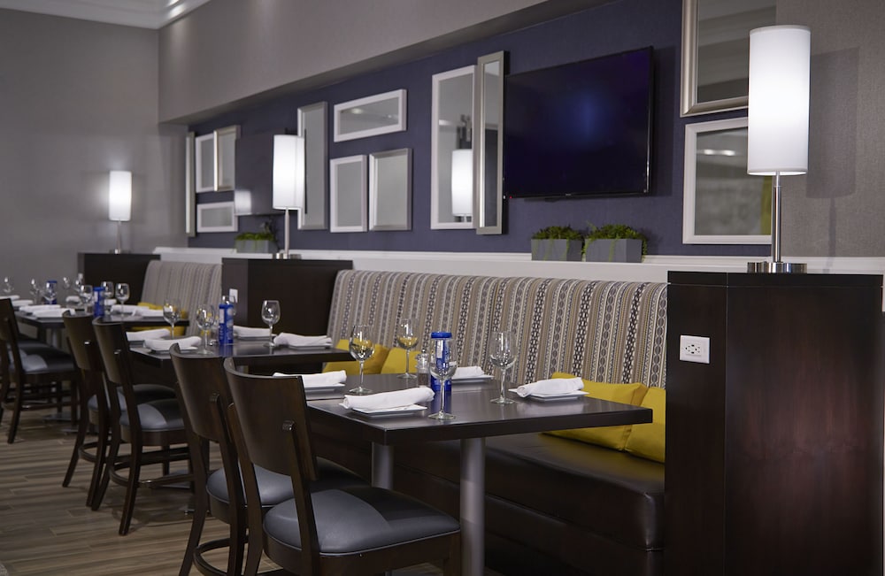Marriott Milwaukee West - photo 27