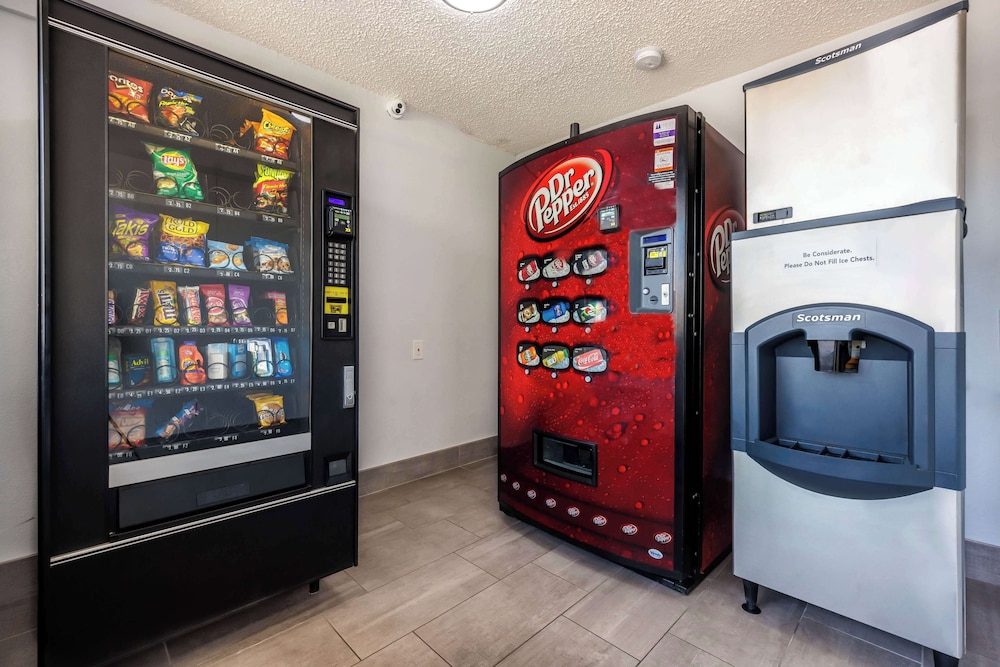 Motel6 Fort Worth TX East - photo 22