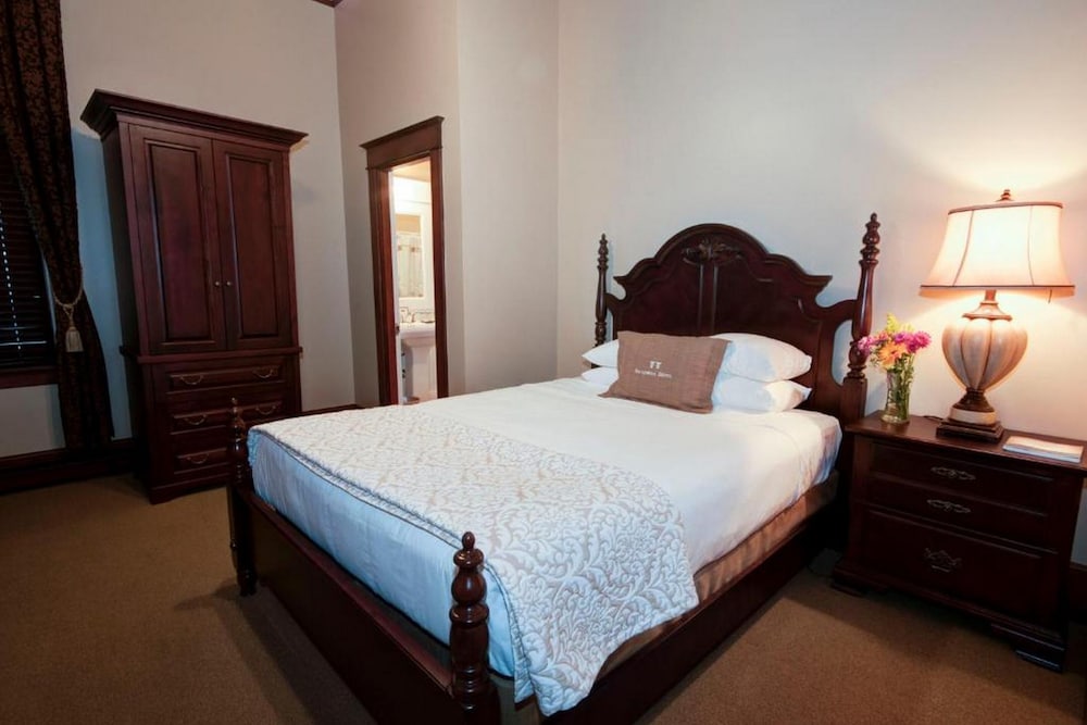 Sacajawea Hotel - photo 9