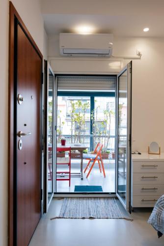 Modern studio apartment B — 4-Star Luxury Hotel in Athens, Greece