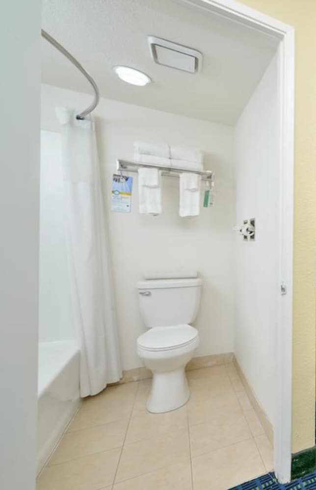 Quality Inn Parker - photo 8