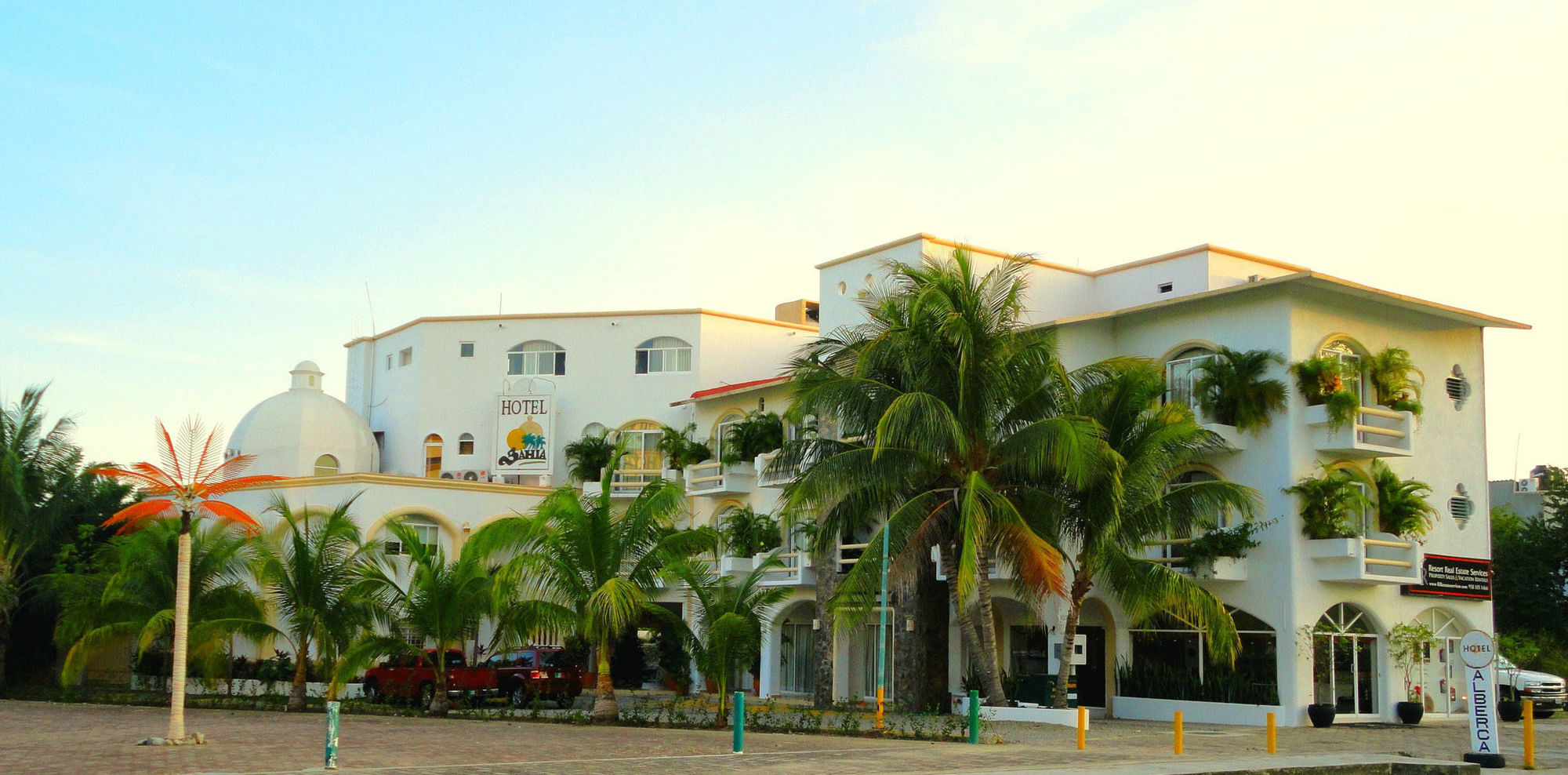 Hotel Bahia Huatulco in Santa Maria Huatulco, Mexico