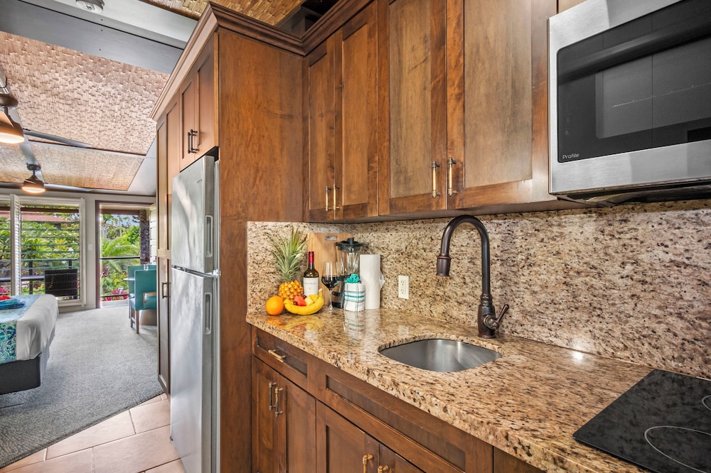 The Mauian Boutique Beach Studios on Napili Bay - photo 10