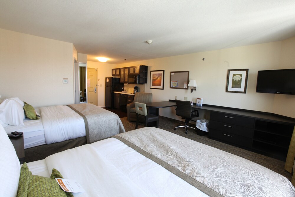 Candlewood Suites St Joseph - photo 3