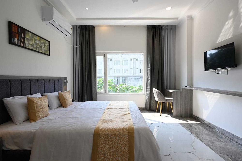 Tarang Stay Inn — Varanasi