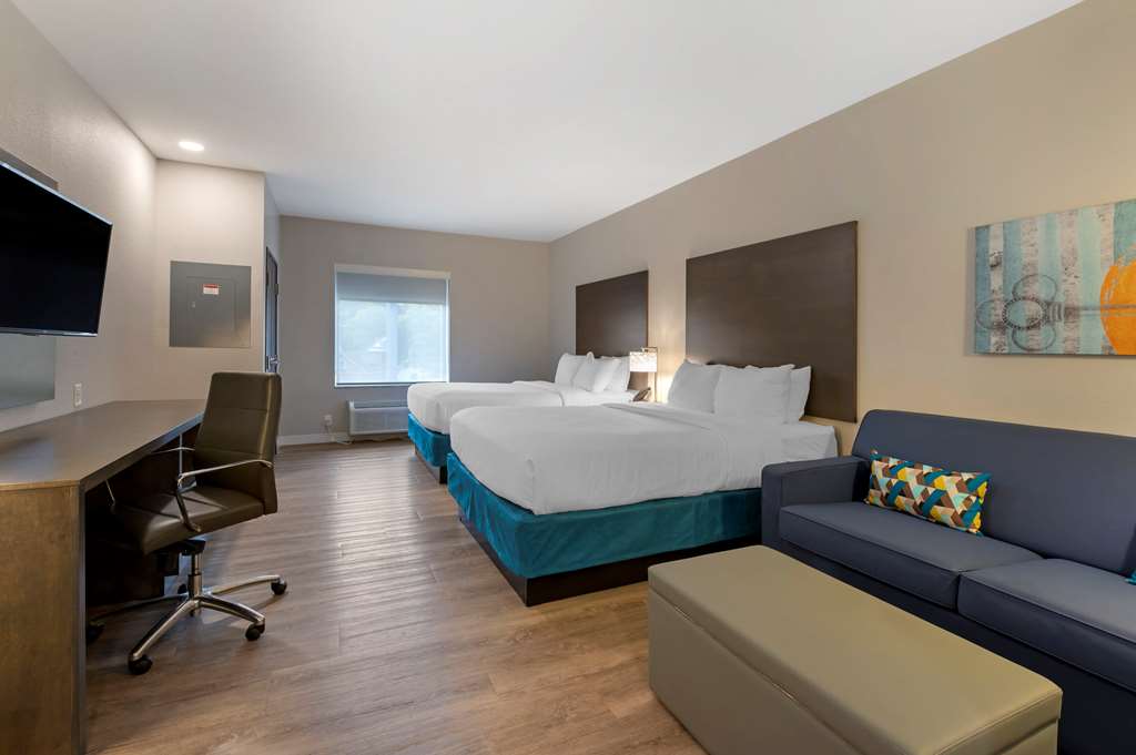 MainStay Suites Cincinnati University Uptown - photo 13