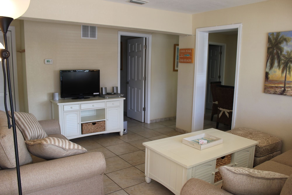 A Beach Retreat - photo 100