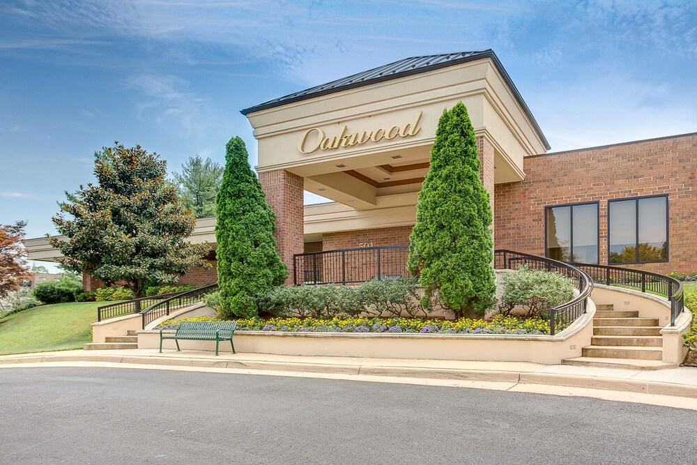 Oakwood Falls Church — hotel in Falls Church