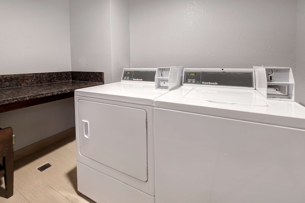 Hampton Inn Hot Springs - photo 29