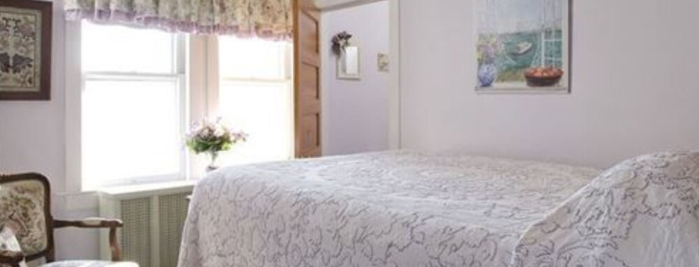 The Bayberry Inn - photo 9