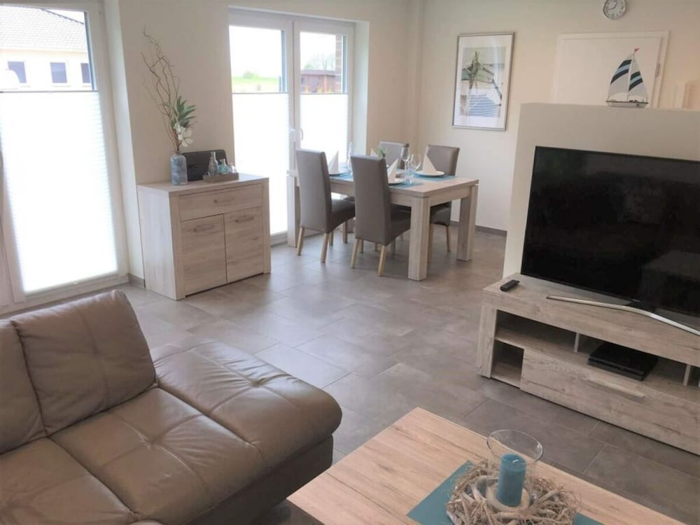 Holiday Apartment Starfish — 4-Star Luxury Hotel in Butjadingen, Germany