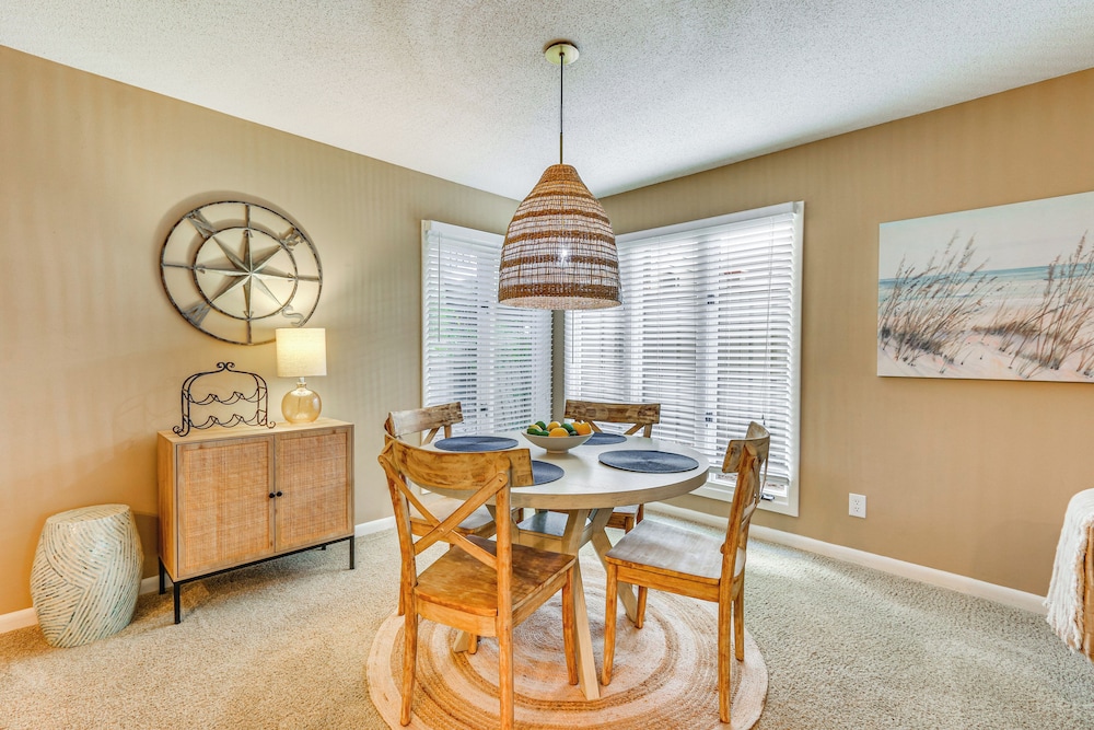 Resort Perks Beach Access: Condo in Hilton Head - photo 6