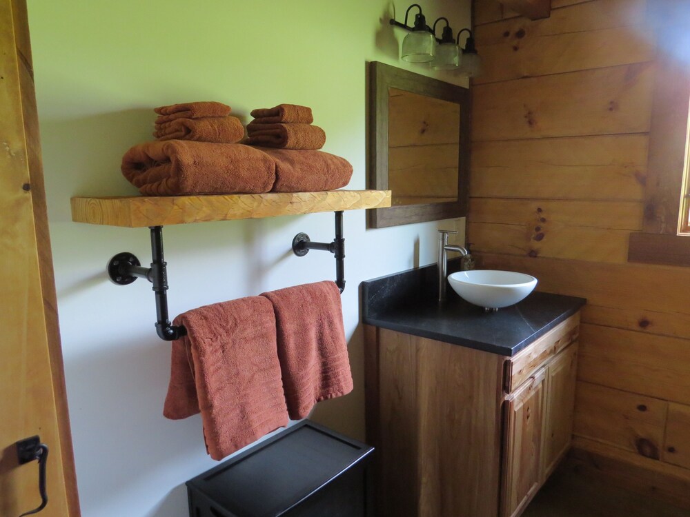 Southern Comfort Lakeside Cabin Resort - photo 40