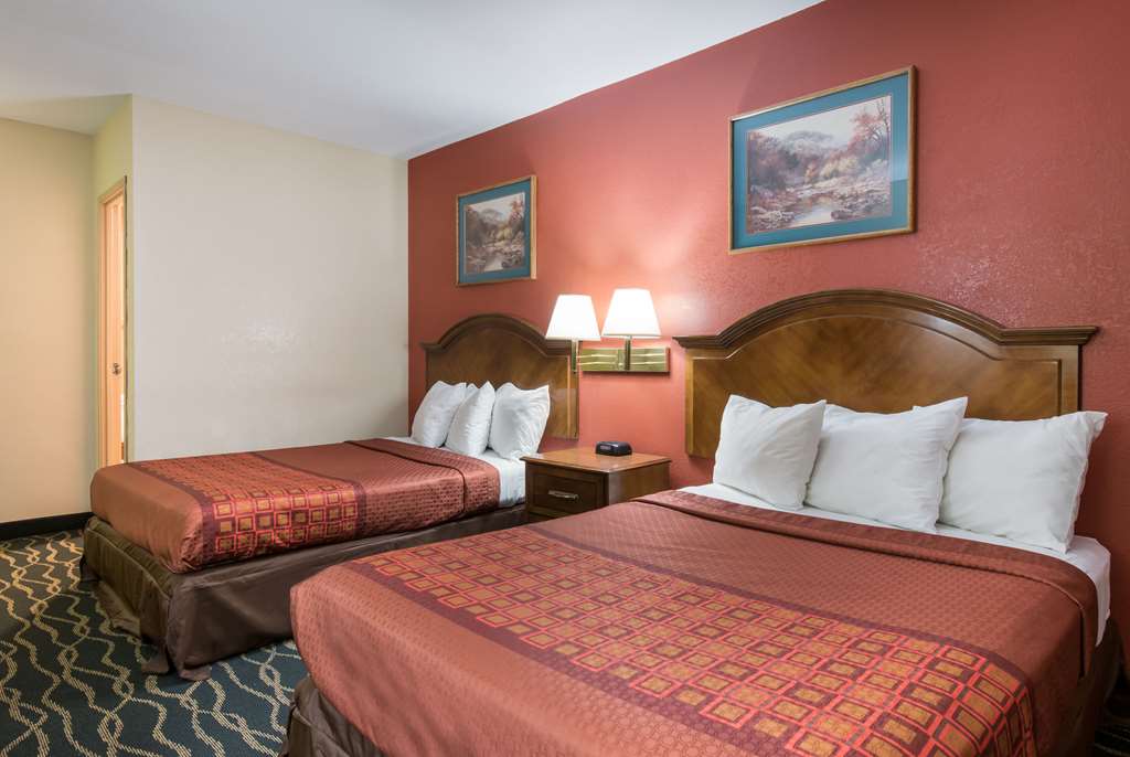 Rodeway Inn Wormleysburg Harrisburg - photo 11