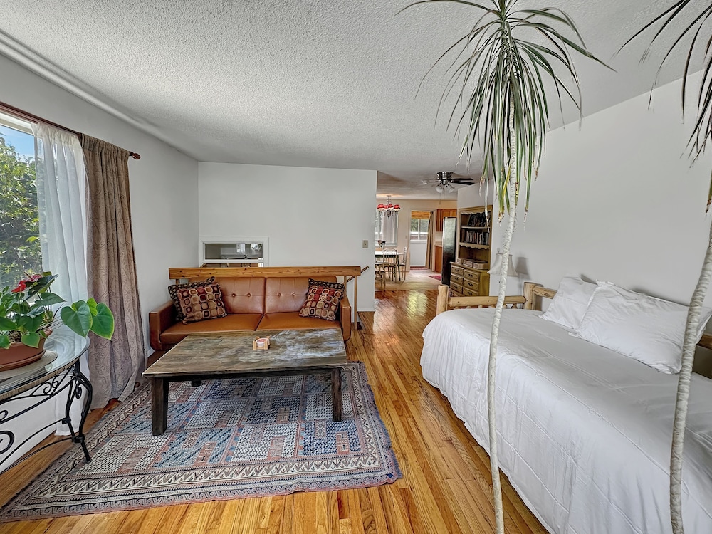 Rocky Mountain Inn - photo 28