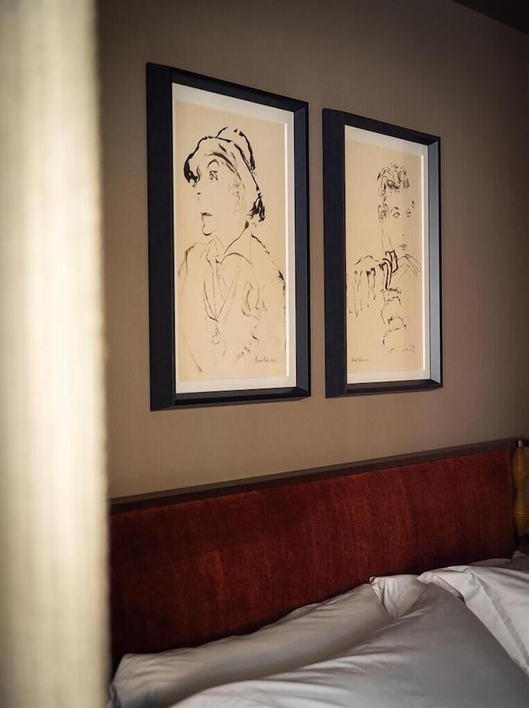 The Newman — London — photo 2