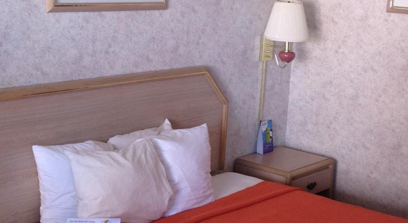 Days Inn Tempe Asu - photo 2