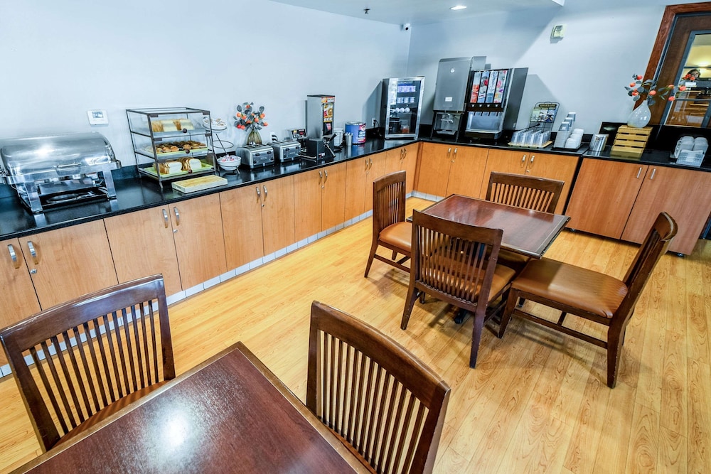 Country Inn & Suites by Radisson Ontario at Ontario Mills CA - photo 81