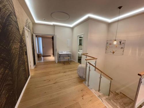 Luxuriöses Loft mit großer Sonnenterrasse & Sauna — 4-Star Luxury Hotel in Munich, Germany