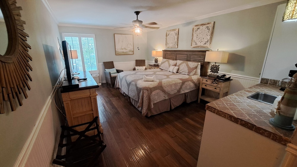 Saint Simons Inn by the Lighthouse - photo 18