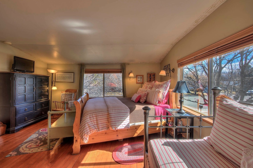 Cali Cochitta Vacation Rentals - photo 13