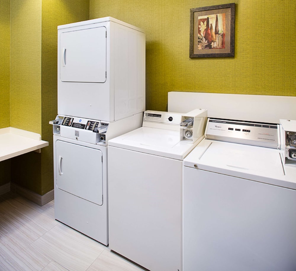 Hilton Garden Inn Albany Airport - photo 19