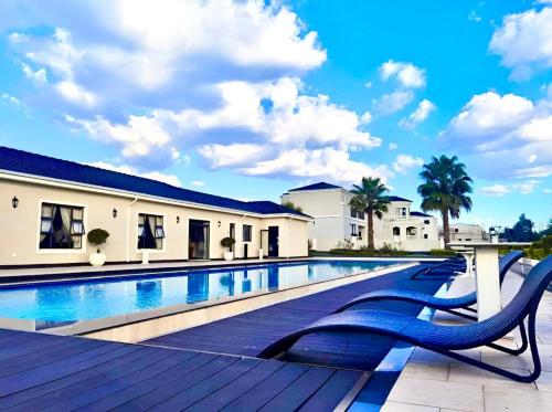 2 bed apartment La casa de Miah Sandton — 4-Star Luxury Hotel in Johannesburg, South Africa