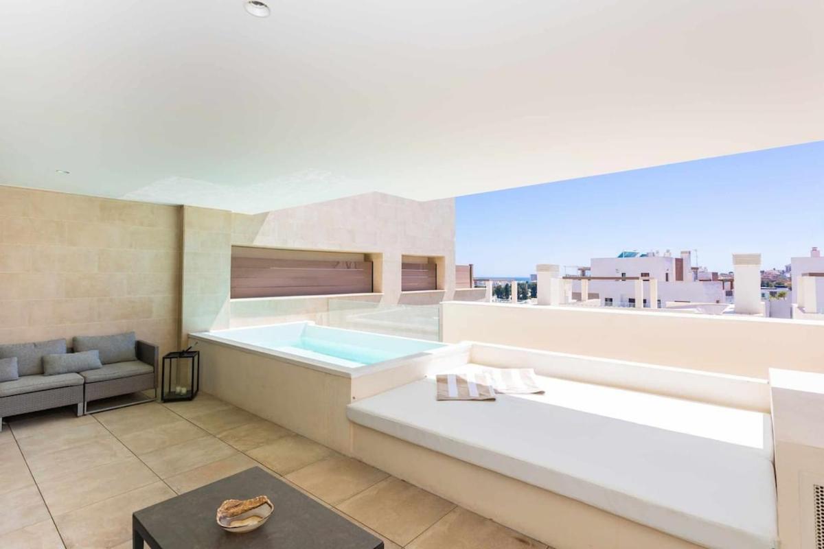 Stylish Living With Private Pool — Mijas