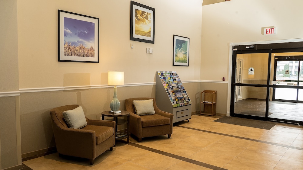 Candlewood Suites St. Joseph Benton Harbor by IHG - photo 33