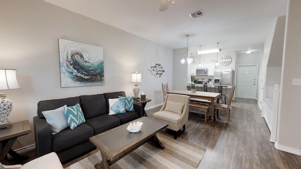 Laguna Beach 14915 in Corpus Christi, United States