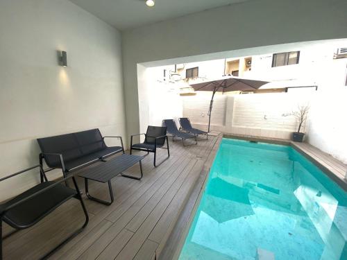 St Julians Apt with Pool — 4-Star Luxury Hotel in San Giljan, Malta