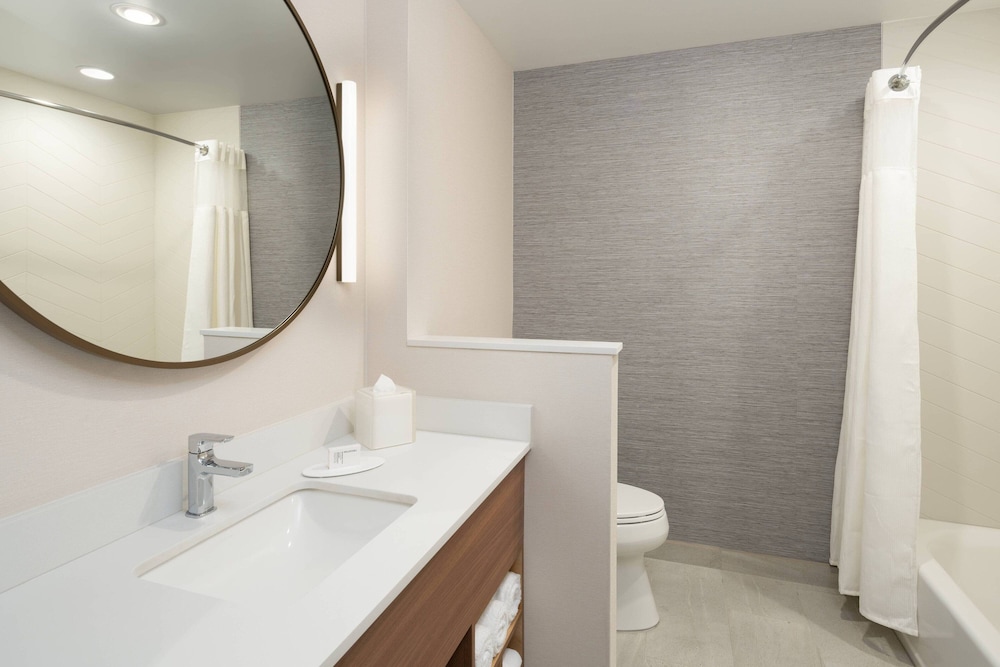 Fairfield Inn & Suites by Marriott Vero Beach - photo 39
