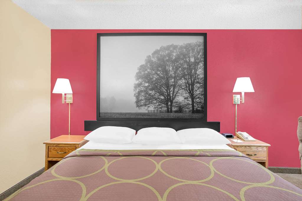Super 8 by Wyndham Roanoke VA - photo 15