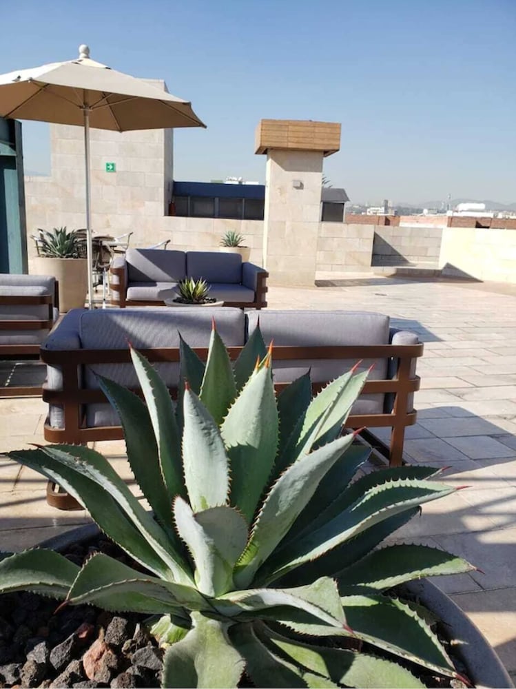 Sundeck