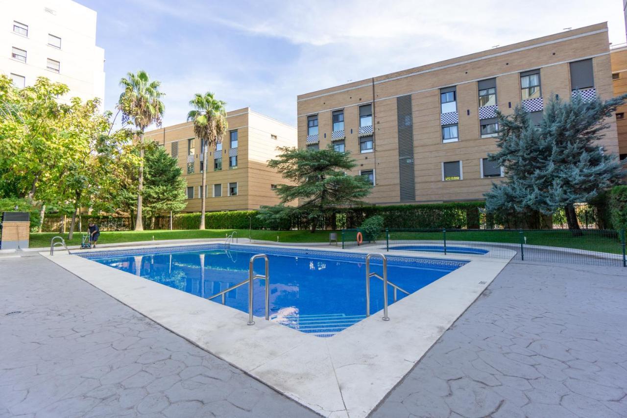 Rentalsevilla Navegando Por El Guadalquivir — Sevilla