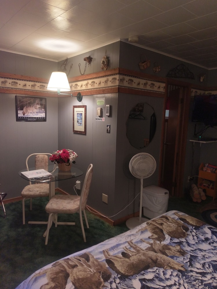 Birchwood Resort & Campground - photo 10