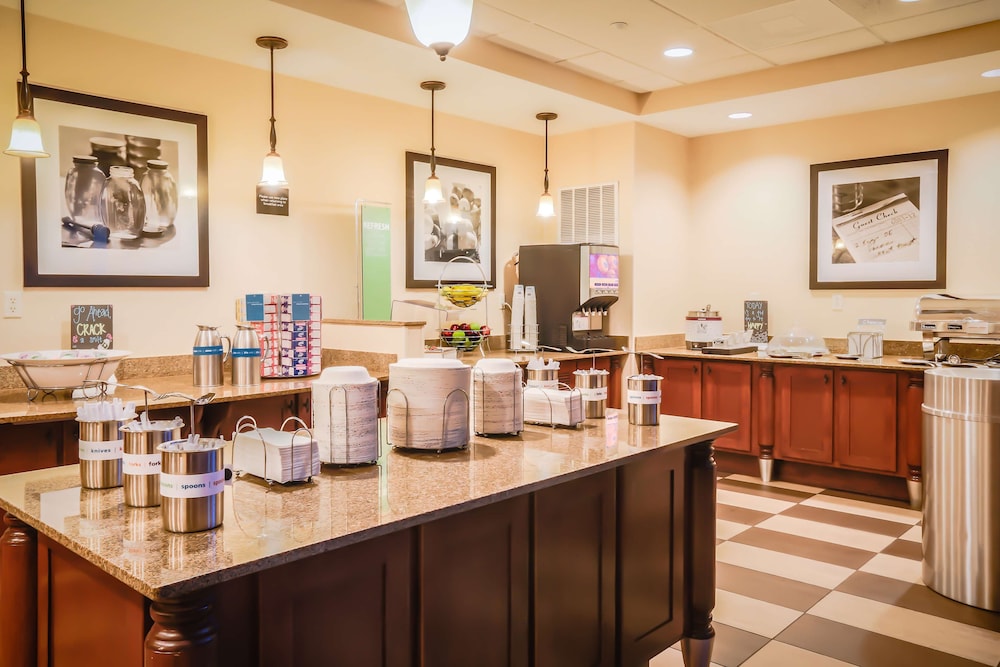 Hampton Inn & Suites by Hilton Tomball Houston NW - photo 34